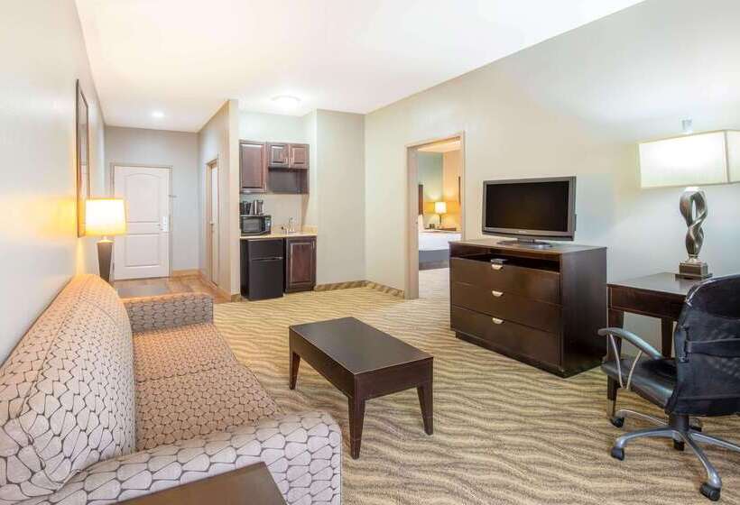 Отель La Quinta By Wyndham Glen Rose