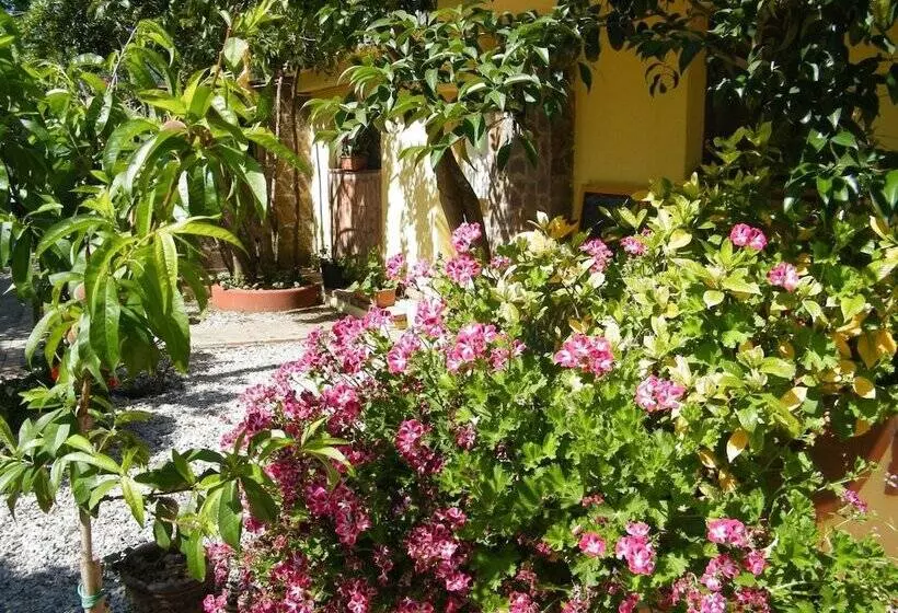 酒店 Villaggio Tabu