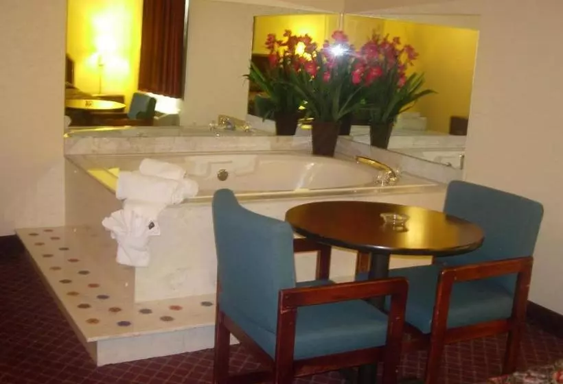 Отель Western Inn & Suites