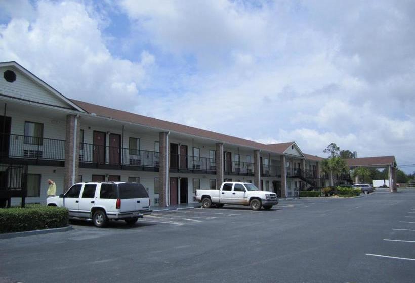 호텔 Western Inn & Suites