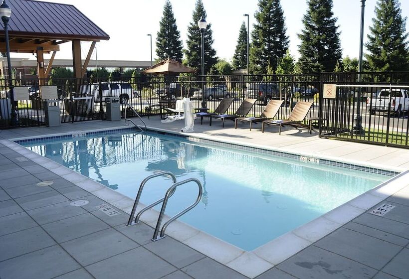 Towneplace Suites Redding