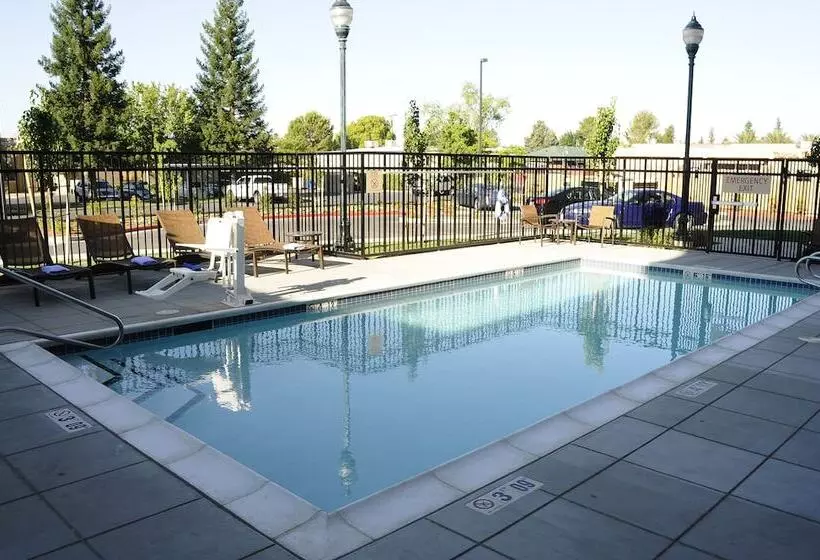 Towneplace Suites Redding