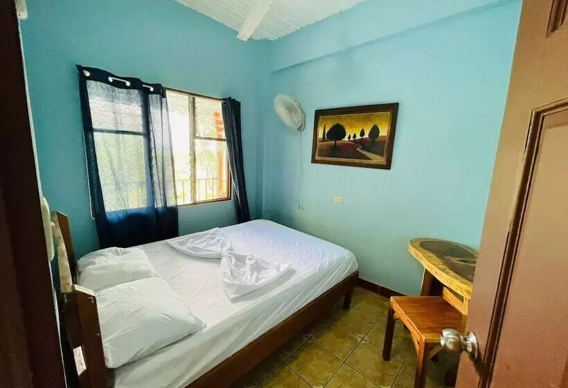 Hotelli Hostel Manuel Antonio
