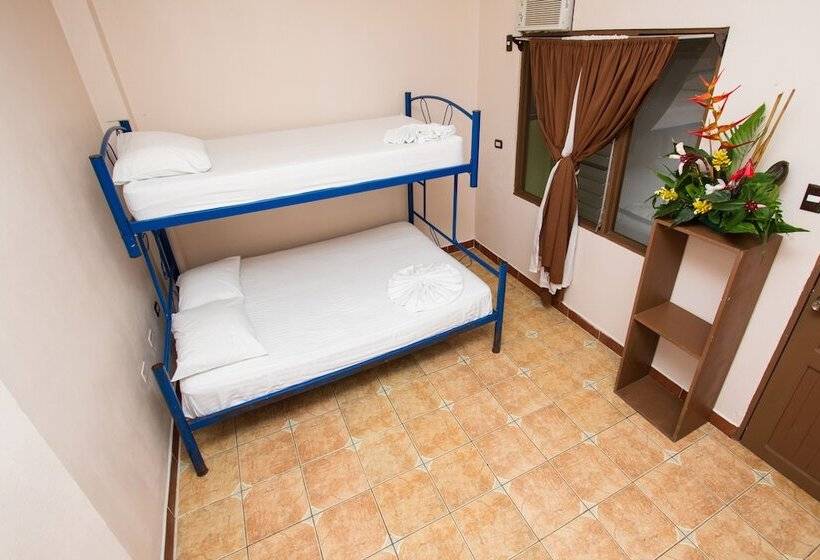 فندق Hostel Manuel Antonio