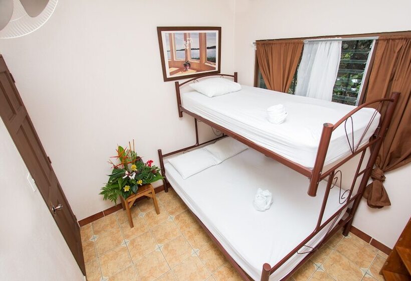 فندق Hostel Manuel Antonio