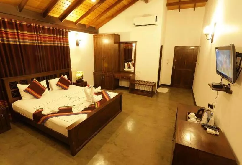 هتل Diya Dahara Lake Resort