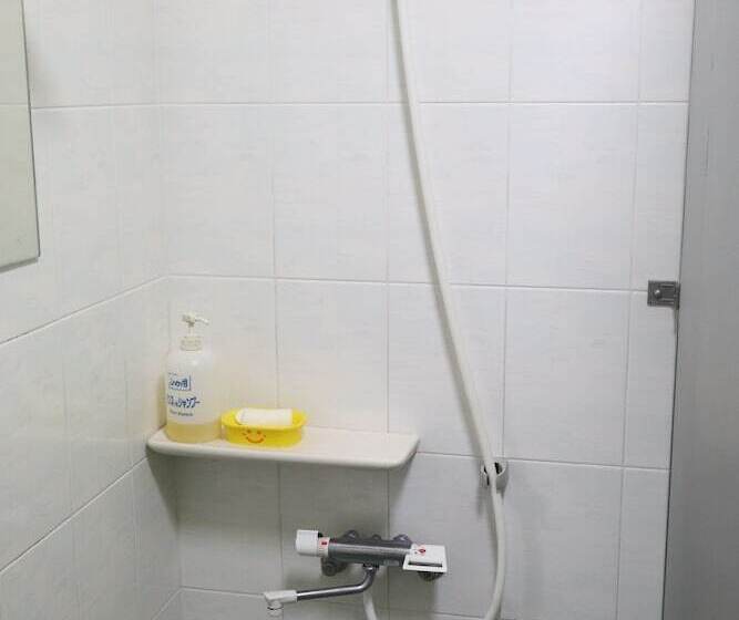 فندق Minshuku Robinson