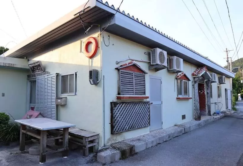 ホテル Minshuku Robinson