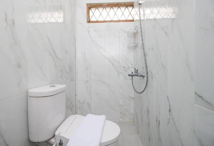 Hotel Reddoorz Plus @ Panorama Villas Batu