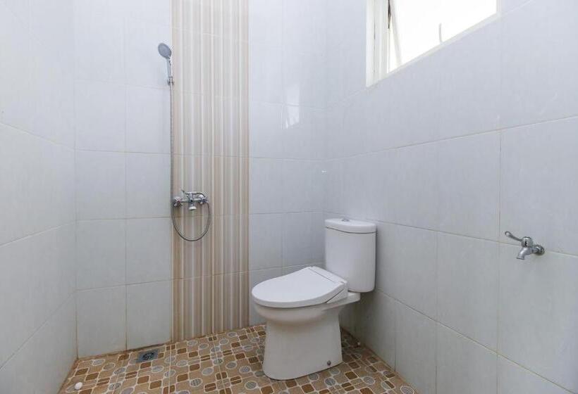 Hotel Reddoorz Plus @ Panorama Villas Batu