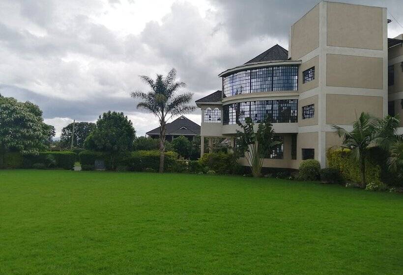 هتل Royal Green Gardens Resort