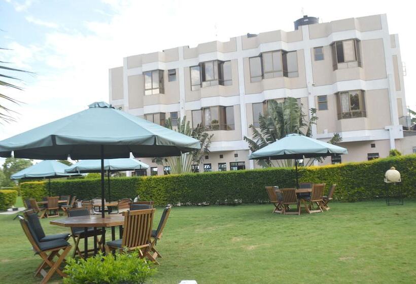 هتل Royal Green Gardens Resort