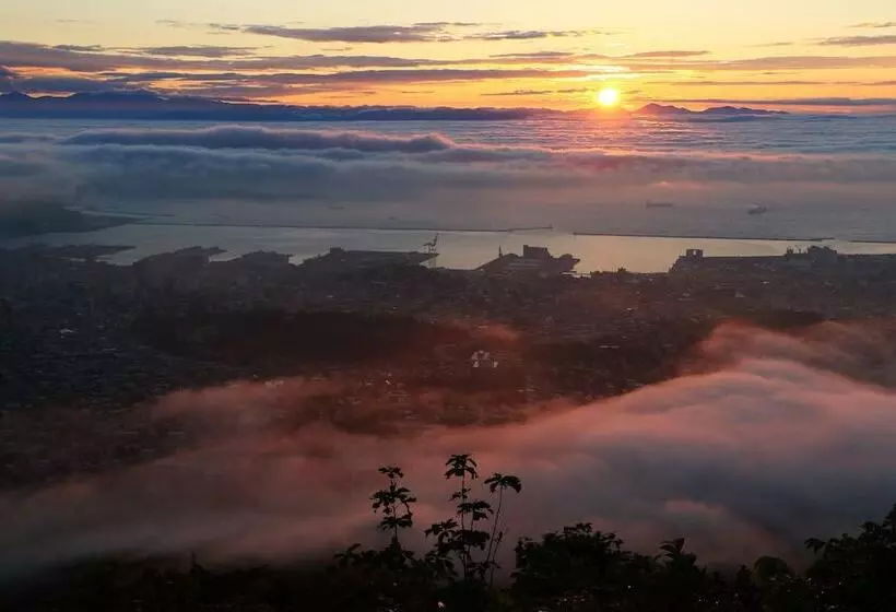 هتل Cozy Inn Otaru