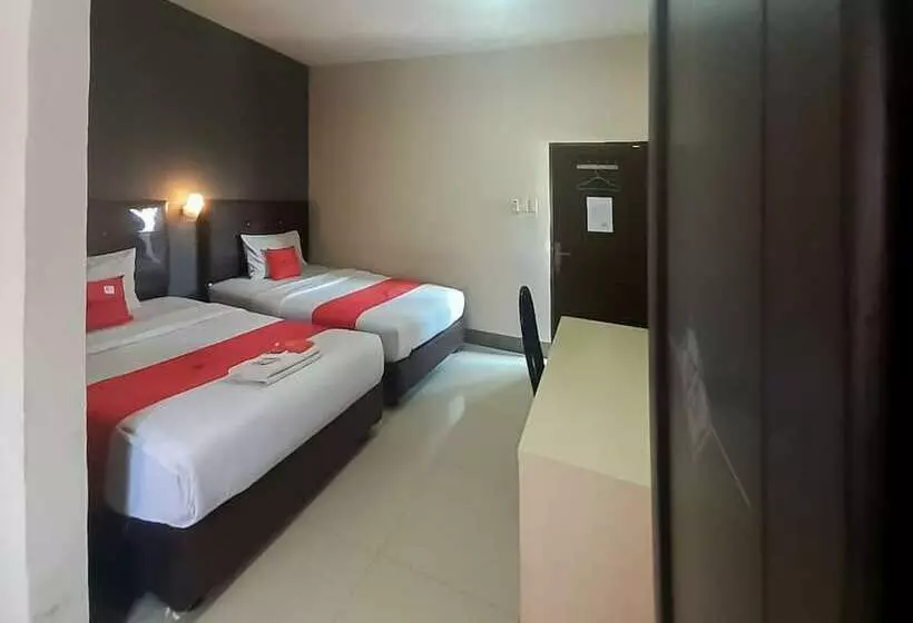 ホテル Reddoorz @ Sei Mangkei Perdagangan Simalungun