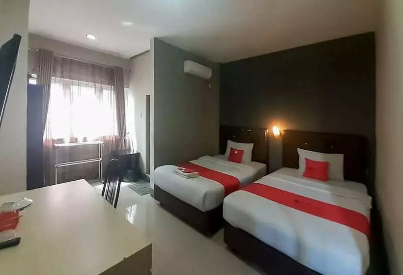 ホテル Reddoorz @ Sei Mangkei Perdagangan Simalungun