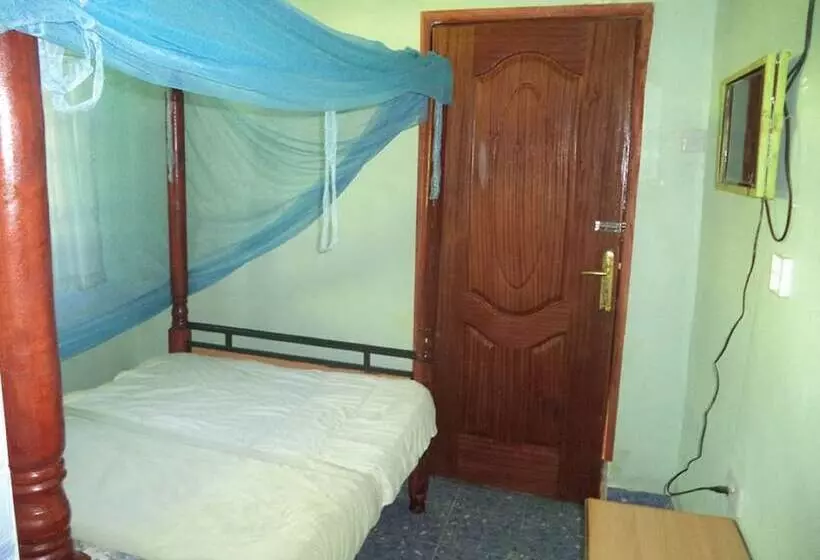 پانسیون Millennium Guest House