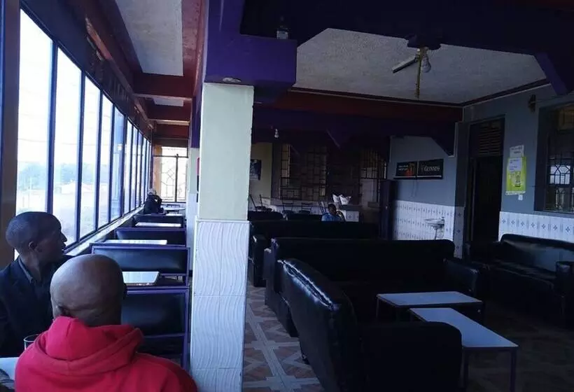 پانسیون Millennium Guest House