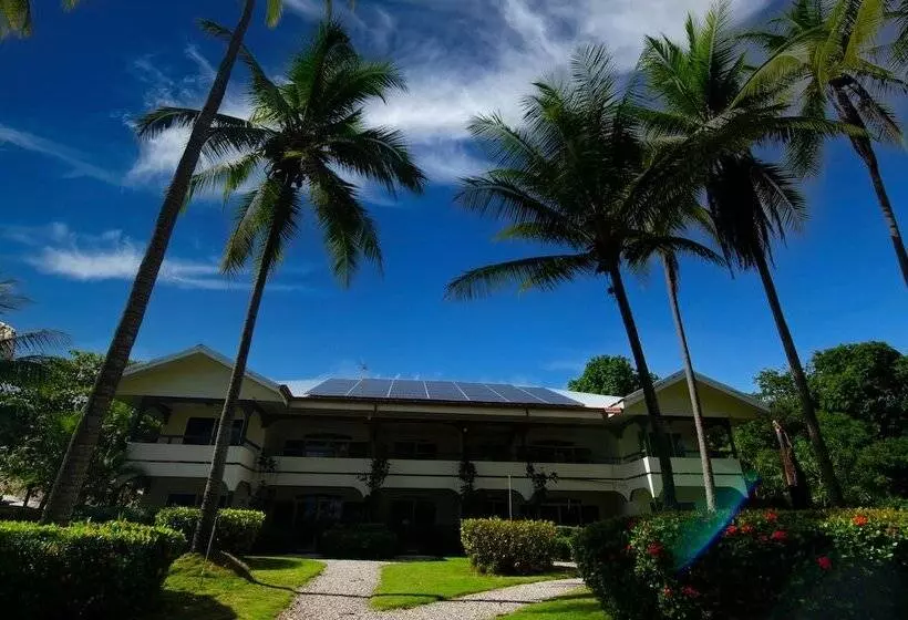 Cocomar Beachfront Hotel And Island Resort