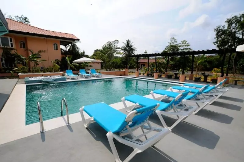 Cocomar Beachfront Hotel And Island Resort