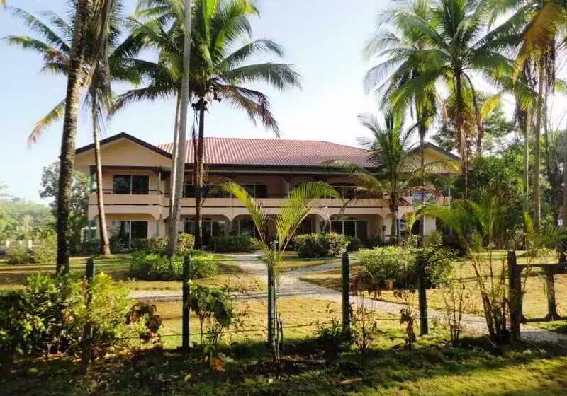 Cocomar Beachfront Hotel And Island Resort