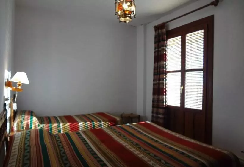 Hostal Rural Poqueira