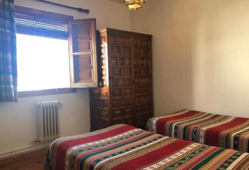 Hostal Rural Poqueira