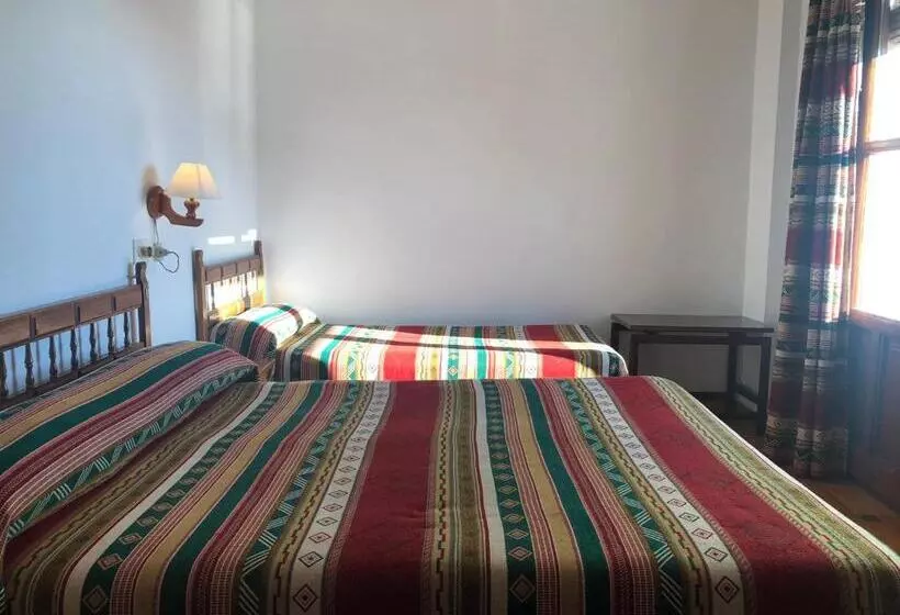 Hostal Rural Poqueira