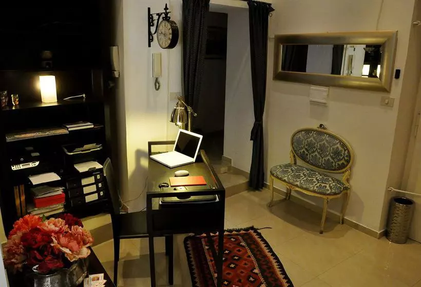 هتل Babuino 127 Rooms