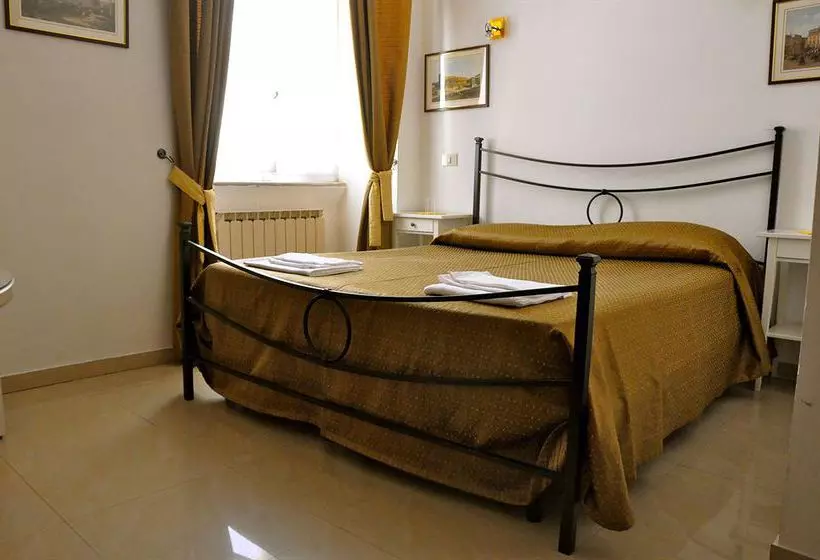 هتل Babuino 127 Rooms