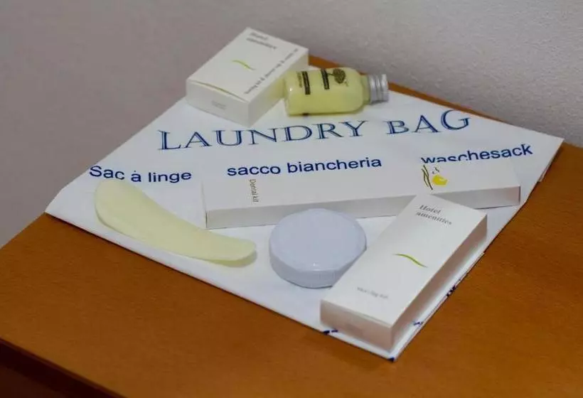 ホテル Kardamili Beach