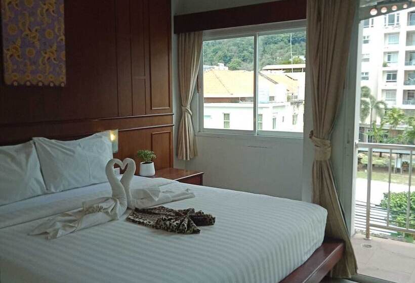 ホテル New Forest Patong