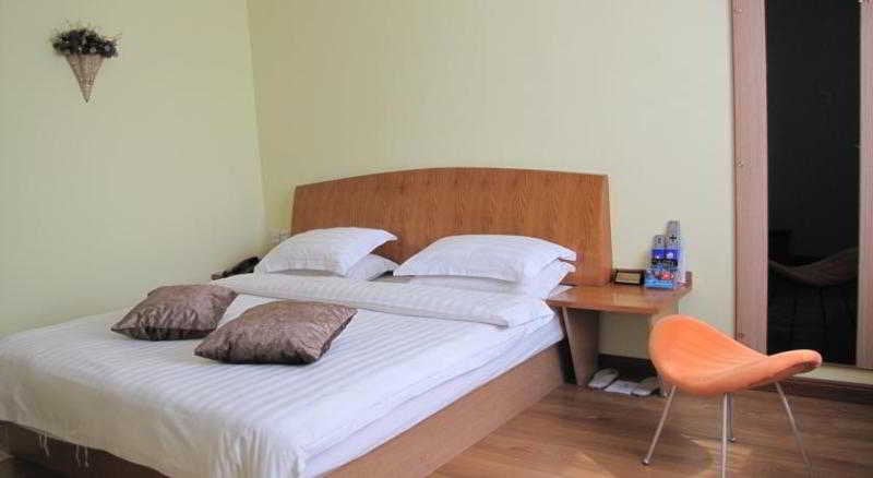 Home Club Hotel Pingan Branch