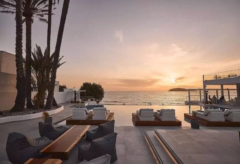 ホテル Kantouni Beach Boutique