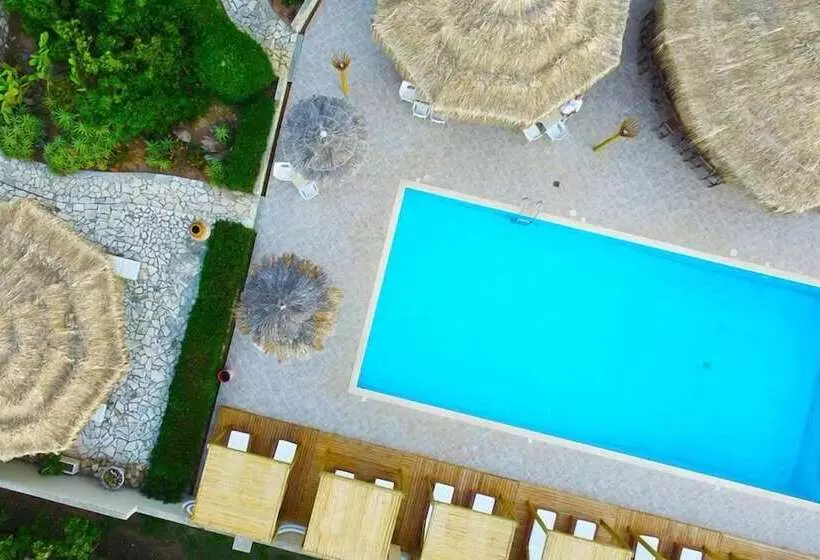 בית מלון כפרי Navarone