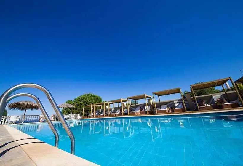 בית מלון כפרי Navarone