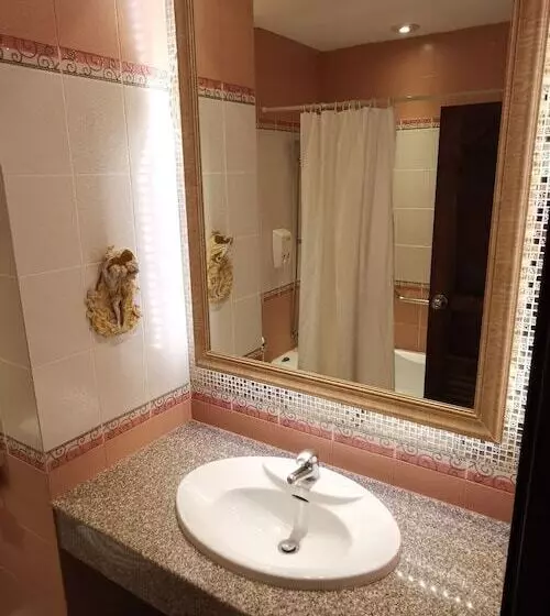 Hotel Rita Resort And Residence