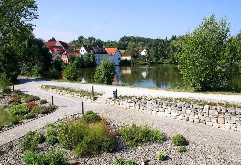 Отель Golf Schloss Reichmannsdorf