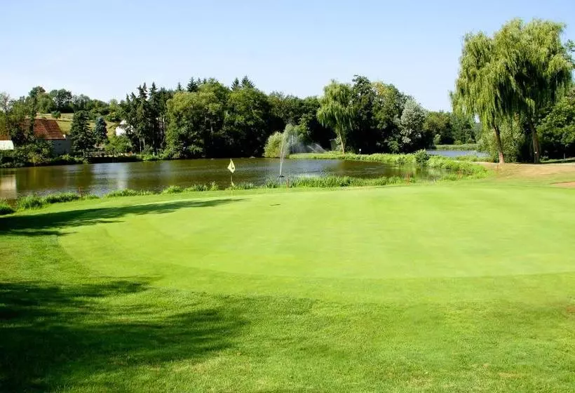 בית מלון כפרי Golf Schloss Reichmannsdorf