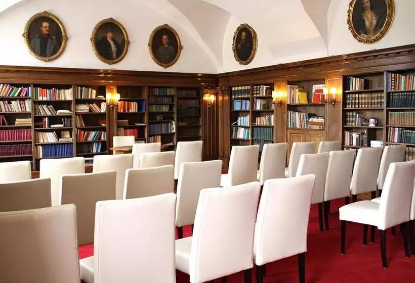 בית מלון כפרי Golf Schloss Reichmannsdorf