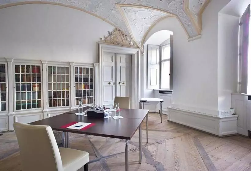 בית מלון כפרי Golf Schloss Reichmannsdorf