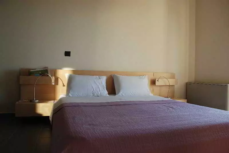 Отель Sugar & Almond Luxury Apartments