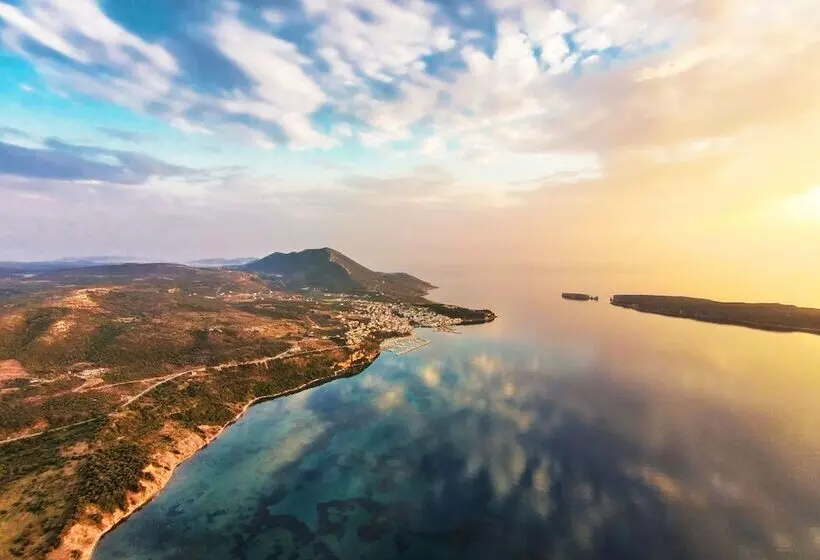 Отель The Romanos, A Luxury Collection Resort, Costa Navarino