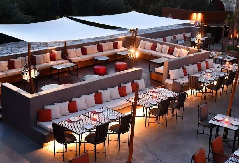 Отель The Romanos, A Luxury Collection Resort, Costa Navarino