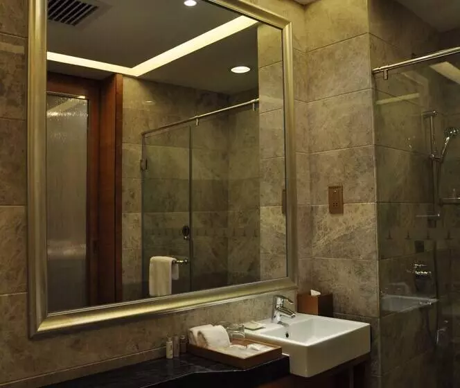 酒店 Vertical City