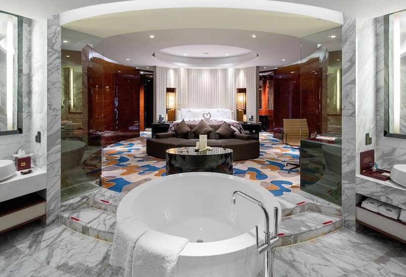 Hotel Sanya Visun Royal Yacht