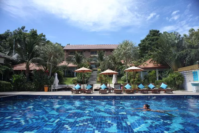 Resort Palm Coco Mantra