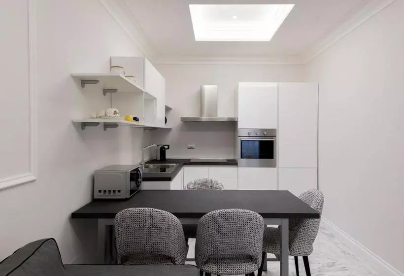 Aurora 31   Suite & Breakfast