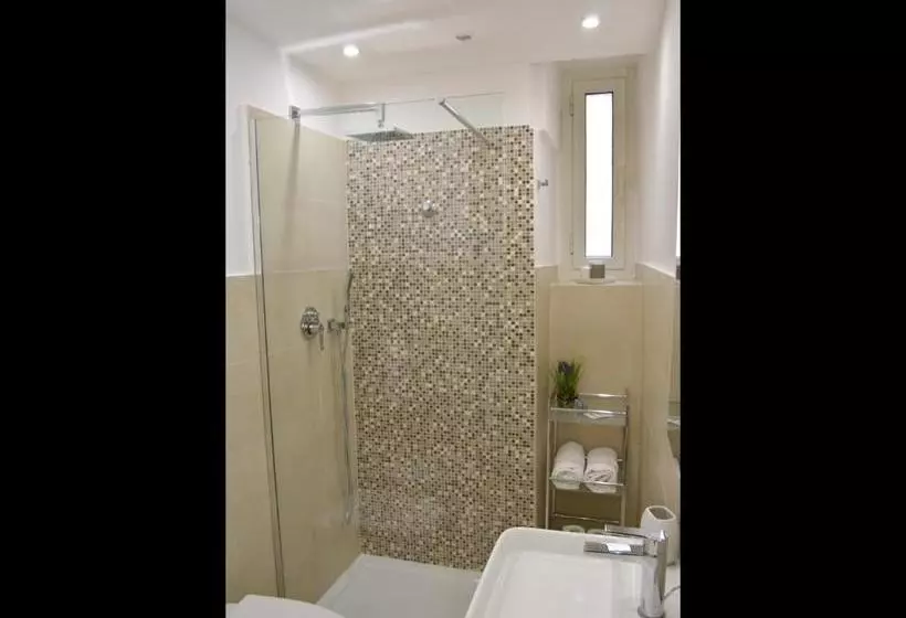 Aurora 31   Suite & Breakfast