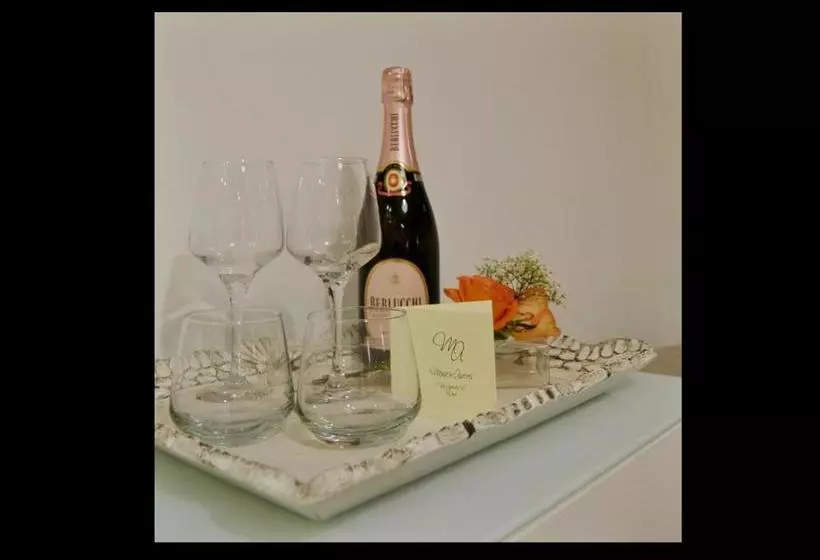 Aurora 31   Suite & Breakfast