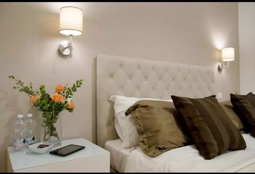 Aurora 31   Suite & Breakfast